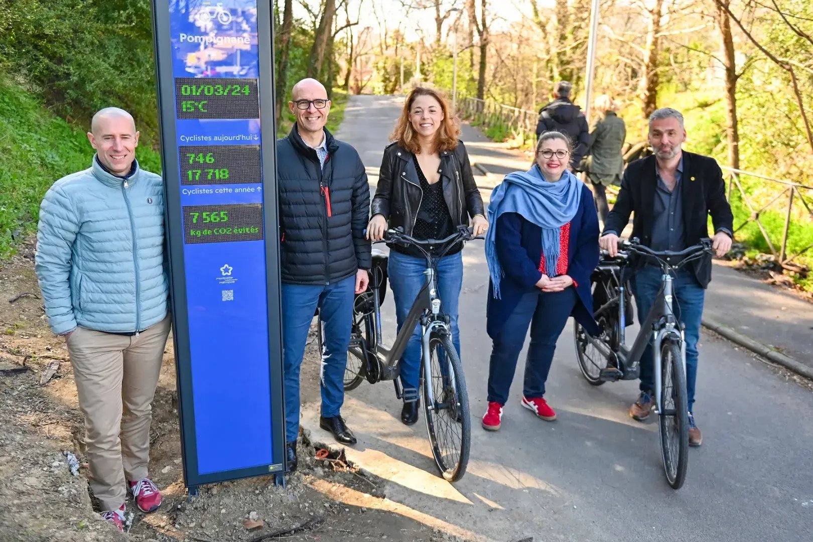 Afficheur vélo à Montpellier présentant le CO2 économisé sur chaque trajet